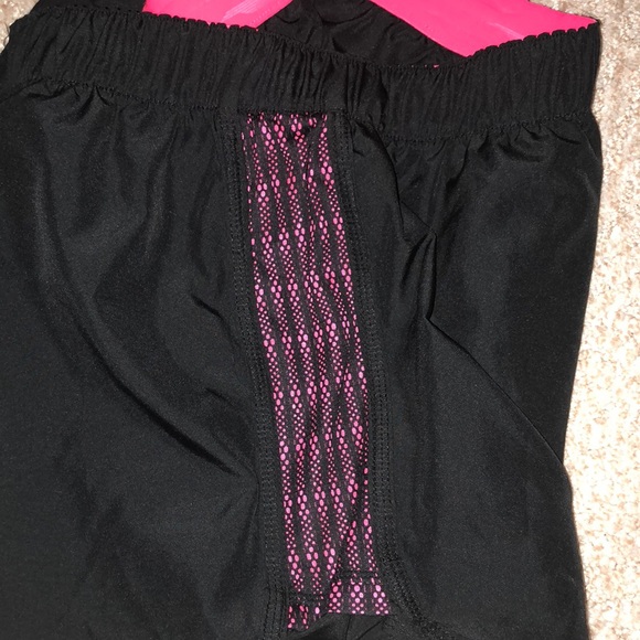 Black and pink champion workout shorts - Picture 3 of 4